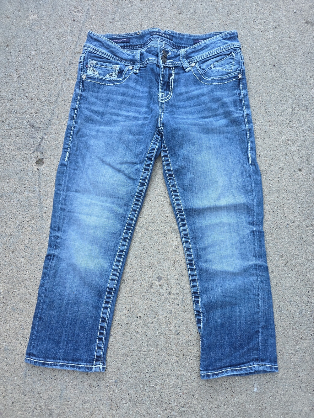 Vigoss Women's Faded Blue Cropped Jeans